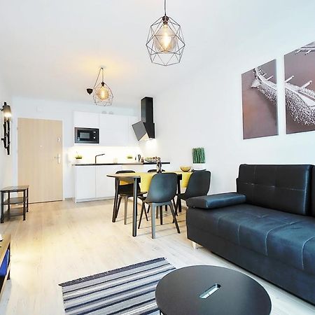 Apartament Andar Z Miejscem Parkingowym Kołobrzeg Exteriör bild