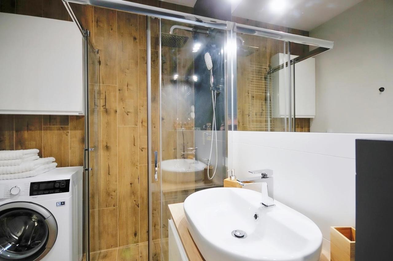 Apartament Andar Z Miejscem Parkingowym Kołobrzeg Exteriör bild