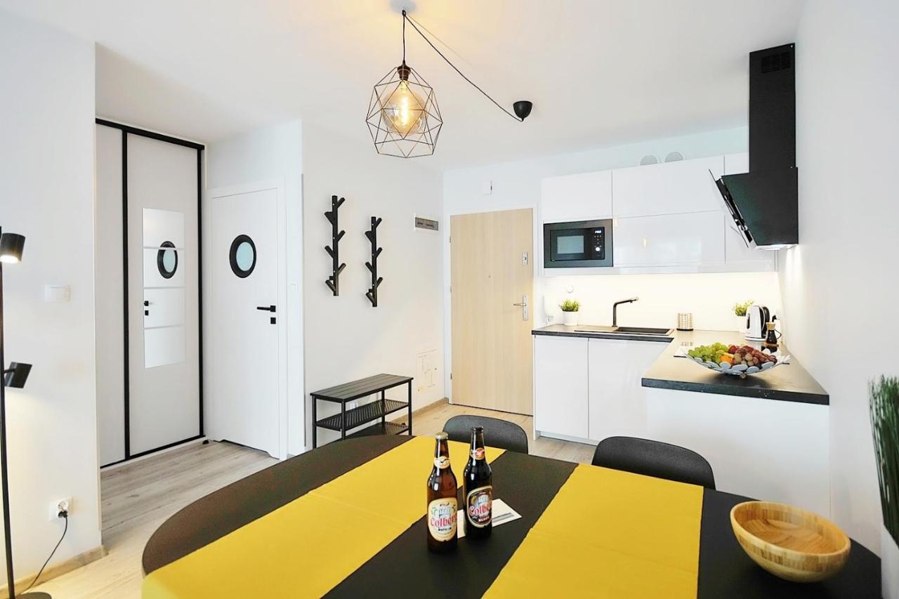 Apartament Andar Z Miejscem Parkingowym Kołobrzeg Exteriör bild